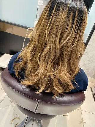 セミロング ヘアアレンジ アイリスト 蓑島伶奈の眉毛・アイブロウイメージ