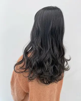 ロング カラー ヘアアレンジ 【公式】amble luxe池袋東口🩷のヘアスタイル