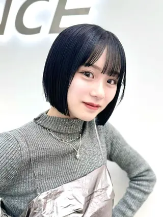 ショート カラー ヘアアレンジ 縮毛矯正🤍 ボブ/ HIKARIのヘアスタイル
