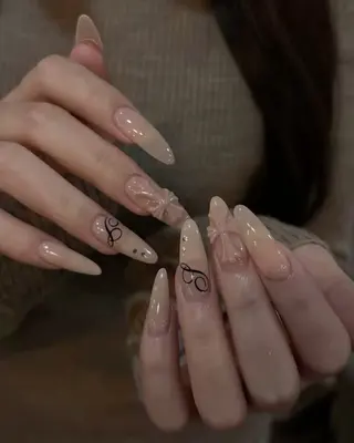ネイル AURA Nailsalonのネイルデザイン