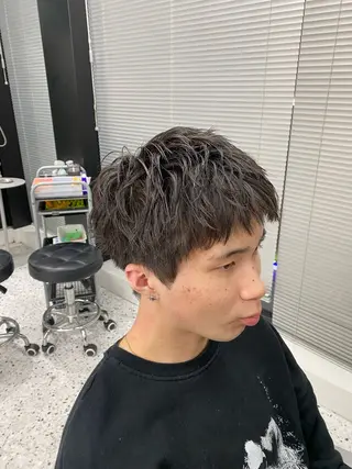 ショート カラー パーマ メンズ特化／ツイスパ ／波巻き／松本真生のヘアスタイル