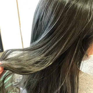 セミロング カラー 植田 彩のヘアスタイル