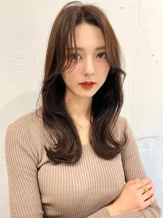 セミロング カラー 上品ヘア🤍顔周り/ レイヤー✨/林遼一郎のヘアスタイル