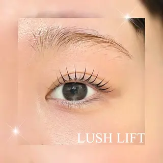 マツエク・マツパ セットサロンCURE YUKIOKAの眉毛・アイブロウイメージ