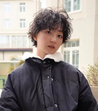 ショート パーマ 岸 奈々香のヘアスタイル