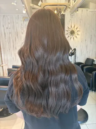 ロング 松井 悠希のヘアスタイル