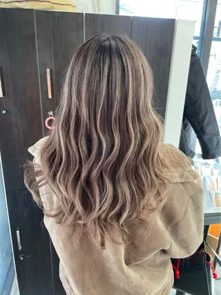 セミロング カラー ヘアアレンジ 💕 manaka🌺のヘアスタイル