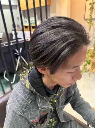 ショート カラー バレイヤージュ ブリーチ特化のヘアスタイル