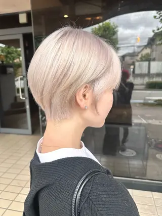 ショート カラー タカツド ユウキのヘアスタイル