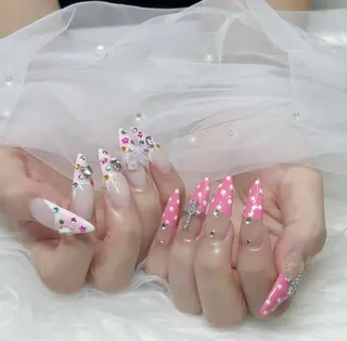 ネイル Mimi Nail_Royalのネイルデザイン