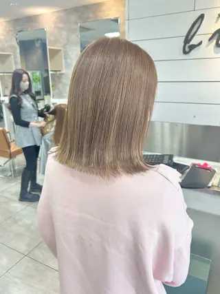 ミディアム レイヤー/艶髪カラー 森本くるみのヘアスタイル