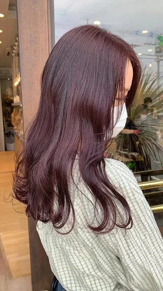 セミロング カラー 比嘉 千咲のヘアスタイル