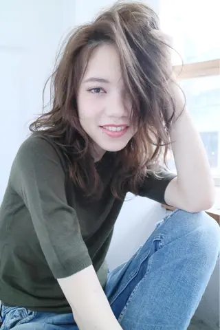 ミディアム カラー パーマ ヘアアレンジ ひがし まさし JYUNESU副代表のヘアスタイル