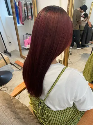 セミロング シンプル 美容室のヘアスタイル