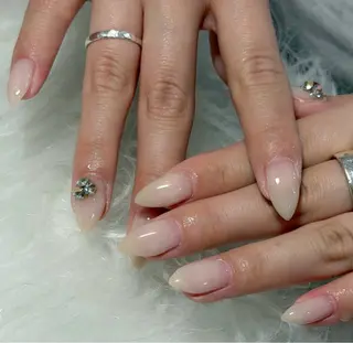 ネイル LAVISH sakiのネイルデザイン