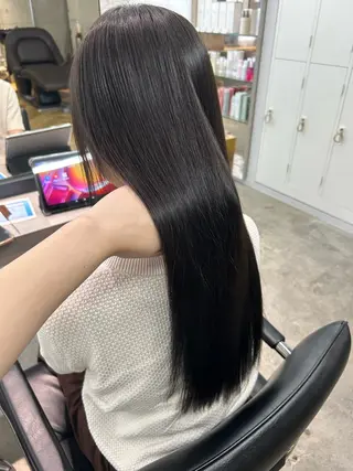 ロング ハルカ 縮毛矯正🧤 レイヤーモデル募集のヘアスタイル