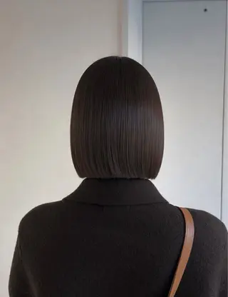 カラー AYA 艶カラー／ナチュラルのヘアスタイル