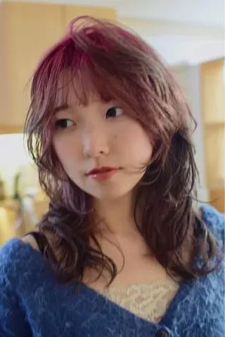 セミロング カラー cana 札幌レイヤースタイルのヘアスタイル