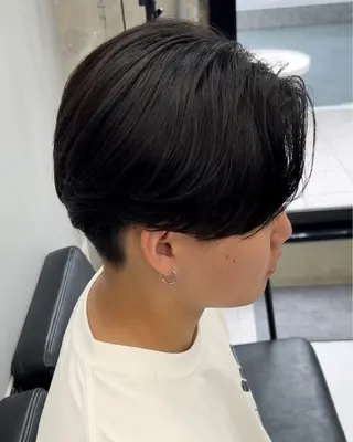 ショート メンズ 曲がる縮毛矯正 LIBER 岩名のヘアスタイル