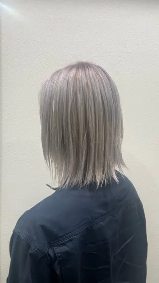 カラー 杉山 梨里華のヘアスタイル