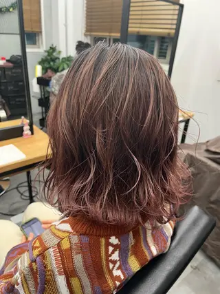 ミディアム 川畑 花菜のヘアスタイル