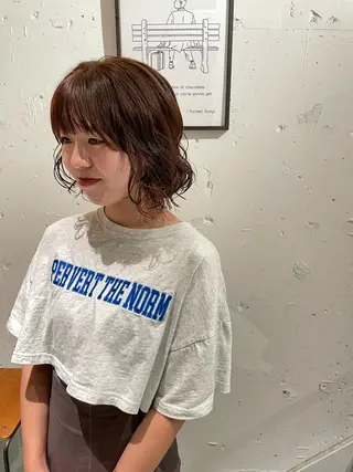 セミロング パーマ 豊田 真夕のヘアスタイル