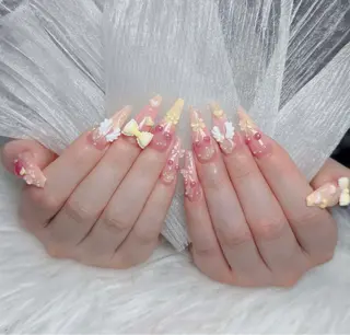 ネイル Lenie Nail Salonのネイルデザイン