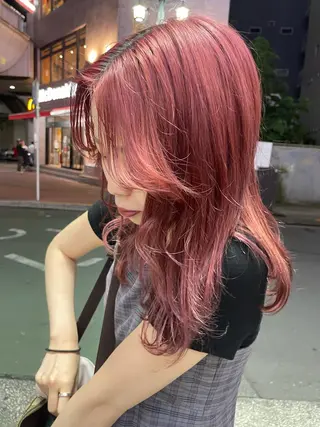 セミロング 個性派ネイル 🌼 ハルカ ♡の眉毛・アイブロウイメージ