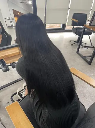 ロング カラー ili 梅田のヘアスタイル