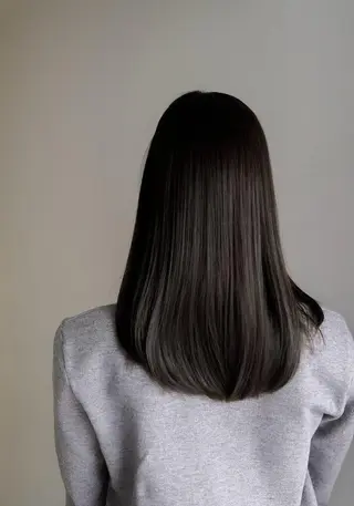 セミロング navile GINZAのヘアスタイル