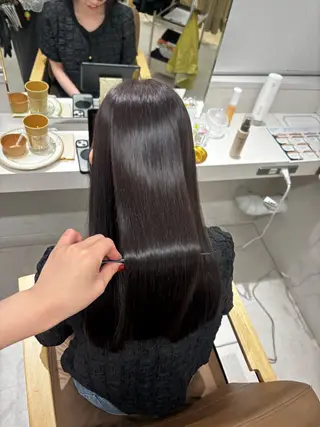 ロング SLASHスラッシュ 辻村  彩華のヘアスタイル