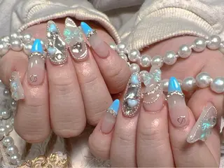 ネイル MoaNail🫶 Yoshiのネイルデザイン