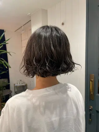 ミディアム パーマ レイヤー♡ショート 石川優奈のヘアスタイル