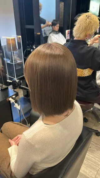 ミディアム ishizuka toaのヘアスタイル
