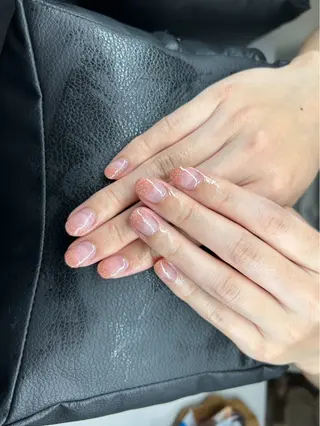 ネイル 中村 春菜のネイルデザイン