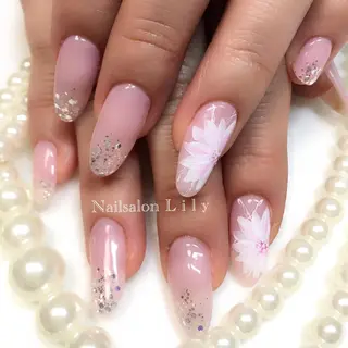 ネイル Lily*nail 🌻Mii🌻のネイルデザイン