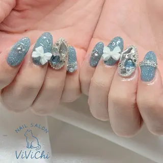 ネイル ViViChi 梨帆のネイルデザイン