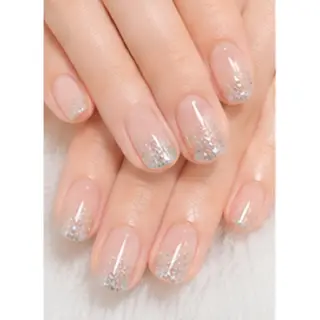ネイル LAVISH sakiのネイルデザイン