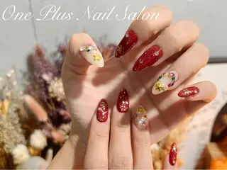 ロング ネイル One Plus Nail Salonのネイルデザイン