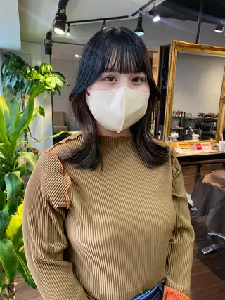 ミディアム カラー ヘアアレンジ レイヤーカット×髪質 改善🇰🇷シオリのヘアスタイル