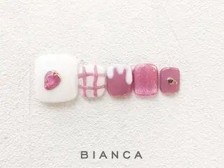 ネイル BIANCA Ouchidaのネイルデザイン