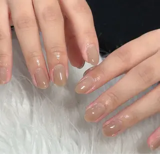 ネイル LAVISH sakiのネイルデザイン