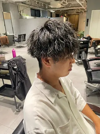 ショート カラー パーマ 🔱メンズパーマ特化 🔱山下和輝のヘアスタイル