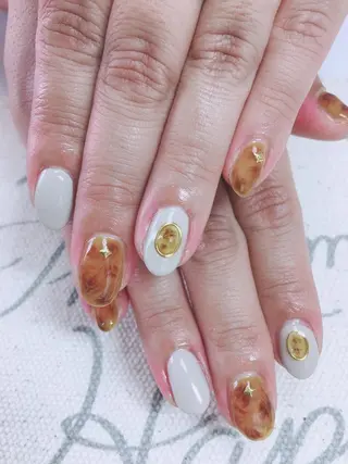 ネイル レイレア ネイルルームのネイルデザイン