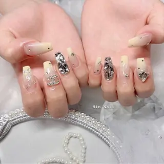 ネイル Hin Nailのネイルデザイン