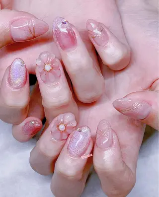 ネイル ISA_ BELLAのネイルデザイン
