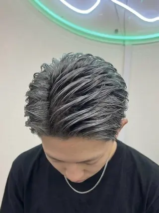 ショート カラー メンズ 浅草駅徒歩8分/メ ンズ特化/久保 歩夢のヘアスタイル