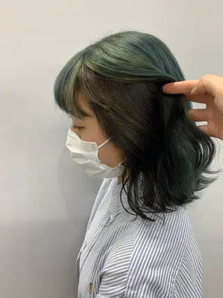 ミディアム カラー 抜け感レイヤー︴ ニュアンスカラーのヘアスタイル