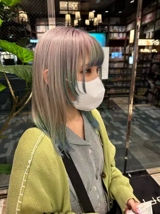 ロング カラー 渡部凌我 小顔ウルフ ハイトーンカラーのヘアスタイル