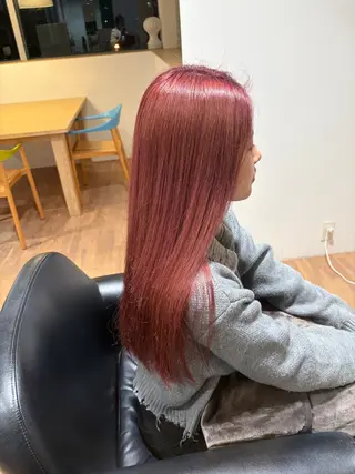 ロング 伊藤 由華のヘアスタイル